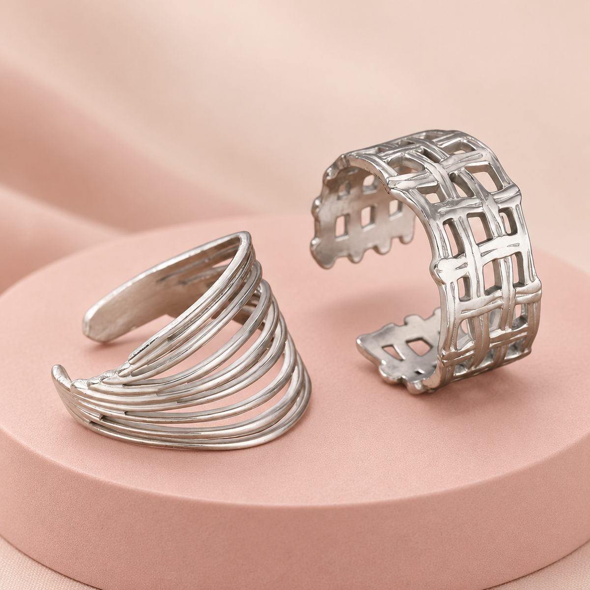 Silver-Tone Fan and Lattice Ring Designs