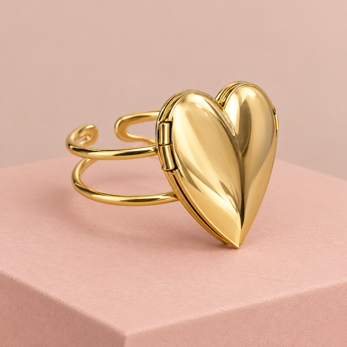 Sweet Heart | Gold-Tone Heart Ring for Women