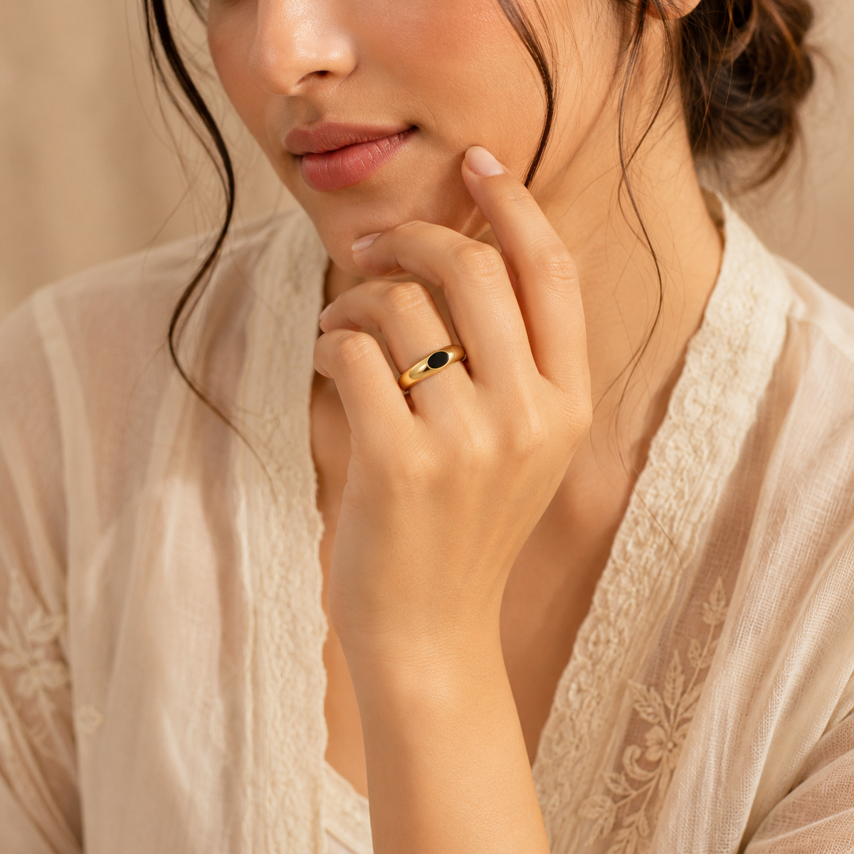 Black Oval Ring
