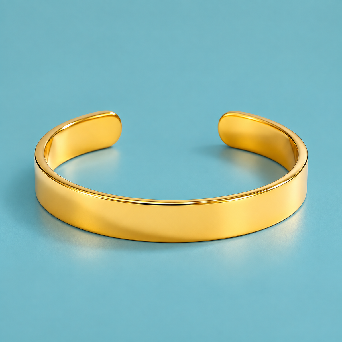 The Everyday Cuff bracelet, product photo 1.