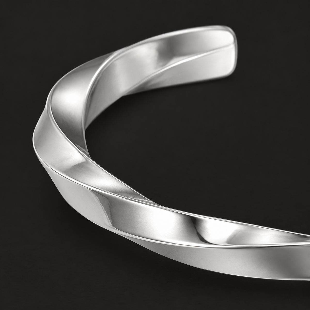 Twist Cuff bracelet, product photo 2.
