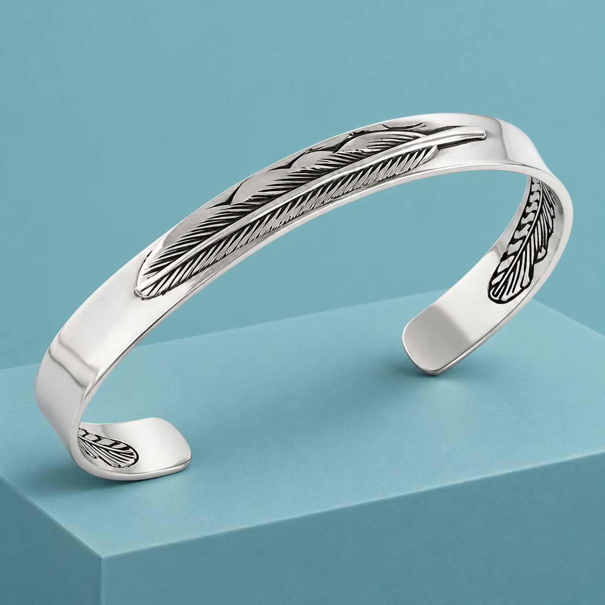 Feather Cuff bracelet, product photo 6.