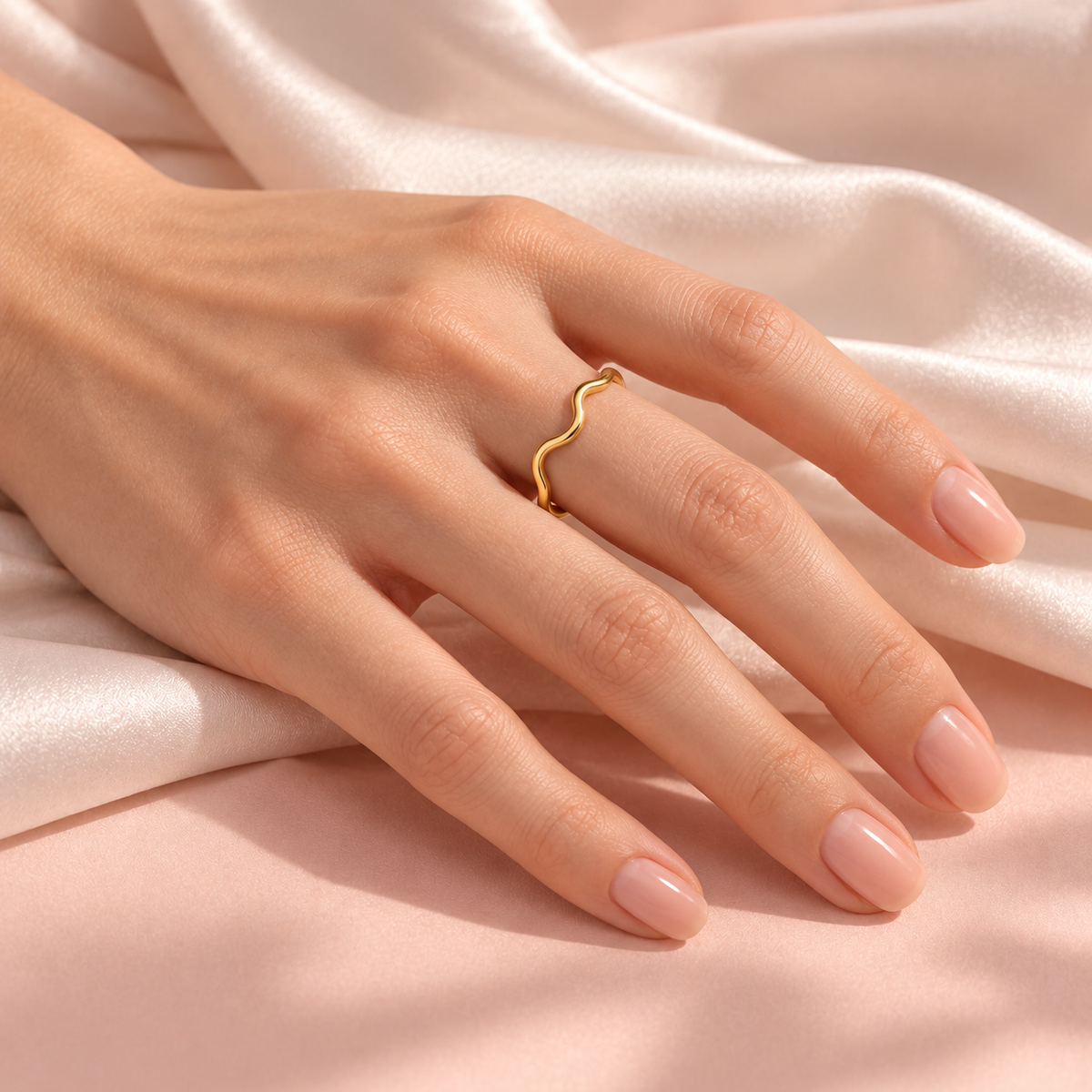 Wavy Dainty Ring - photo 3