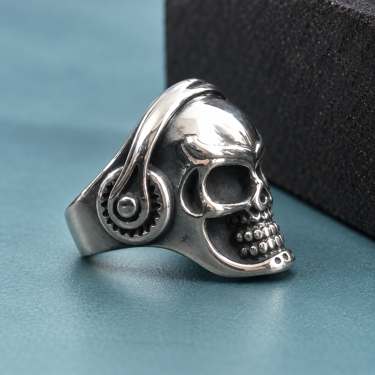 Headphone Skull-Motif Ring for Men